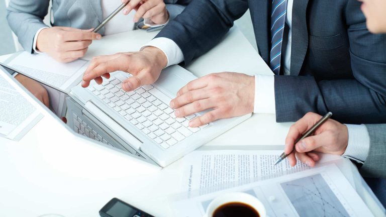 A meeting held for foreign companies